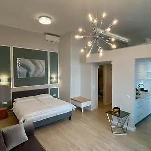 Stylish Near The River Budapest